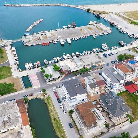 Apartments Nera Paralia-Apartment With Sea View Exteriör bild