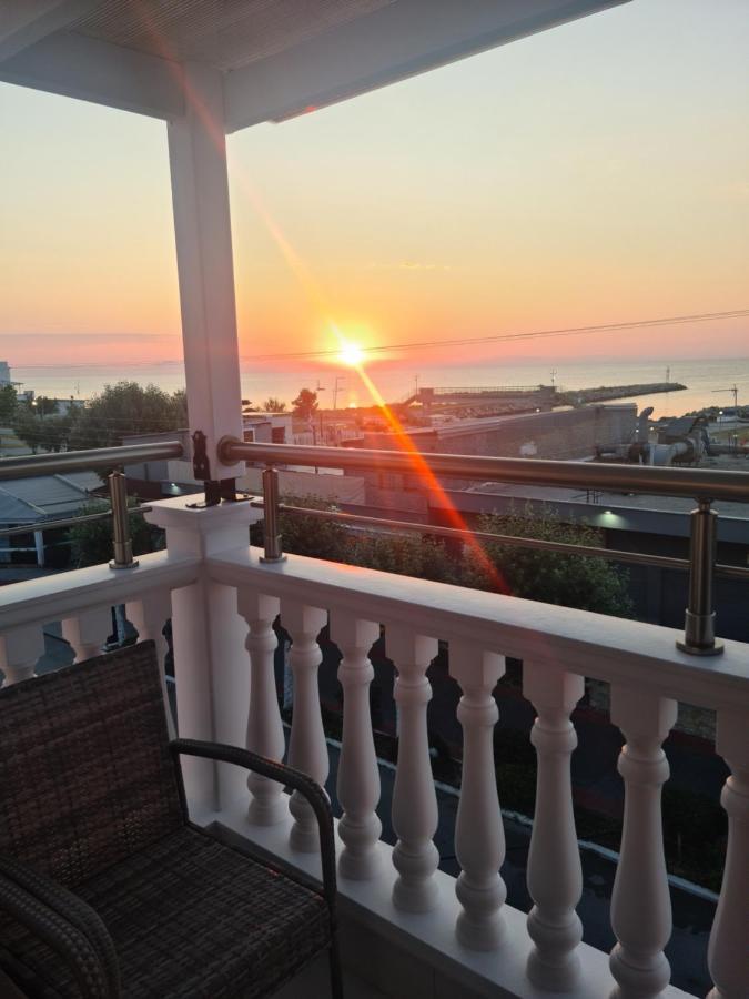 Apartments Nera Paralia-Apartment With Sea View Exteriör bild
