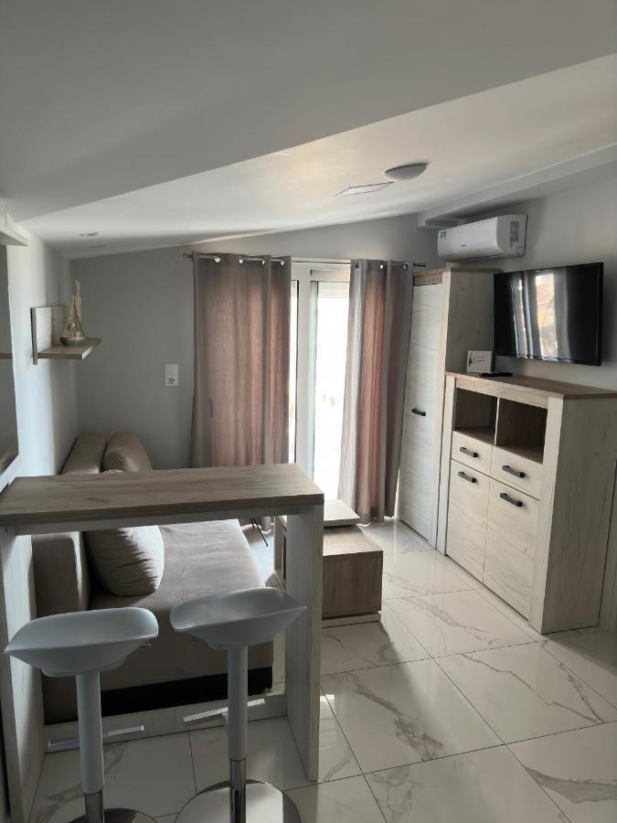 Apartments Nera Paralia-Apartment With Sea View Exteriör bild